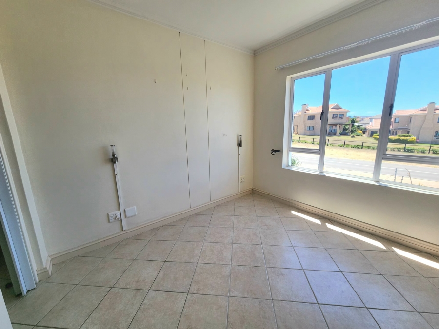 2 Bedroom Property for Sale in Reebok Western Cape